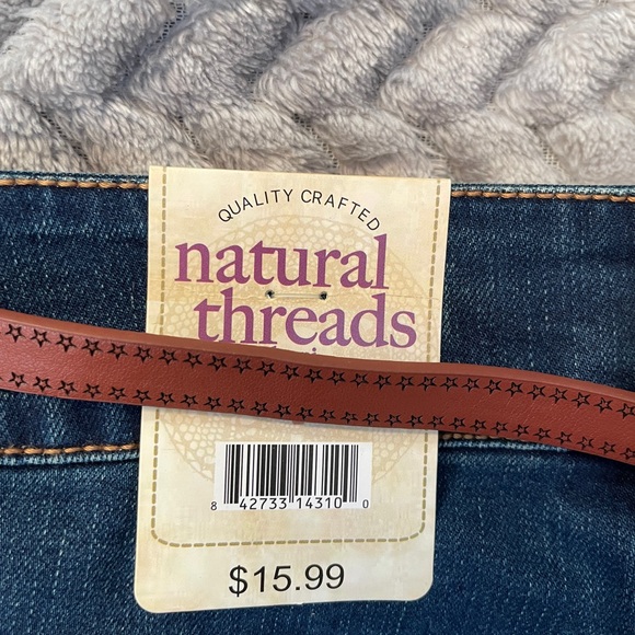 Classic Indigo Cropped Jeans - Picture 3 of 7